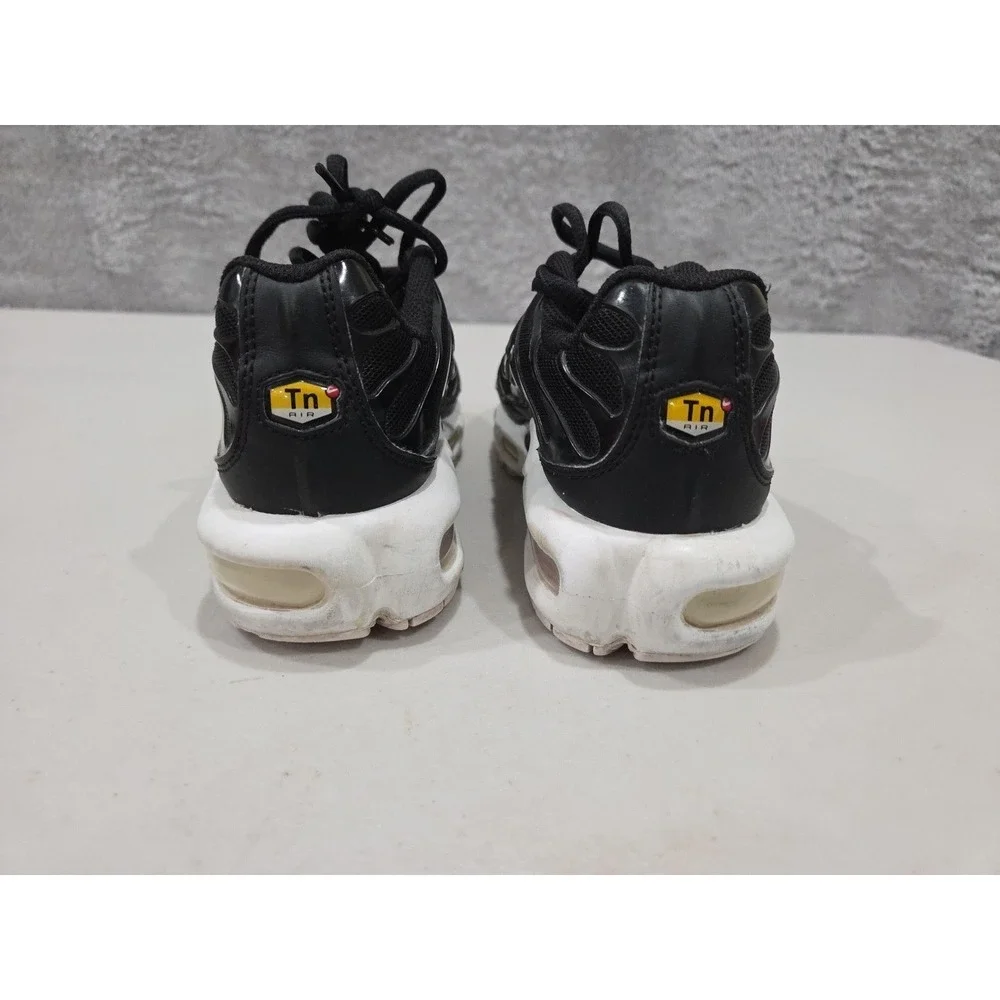 Nike Air Max Plus Black White Women's Size 5.5  DM2362-001